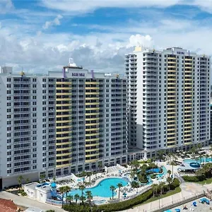 2 Bedroom Direct Oceanfront Wyndham Ocean Walk - Daytona Funland 2226 Daytona Beach